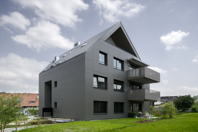 Sonnenhaus Mehrfamilienhaus Bonstetten