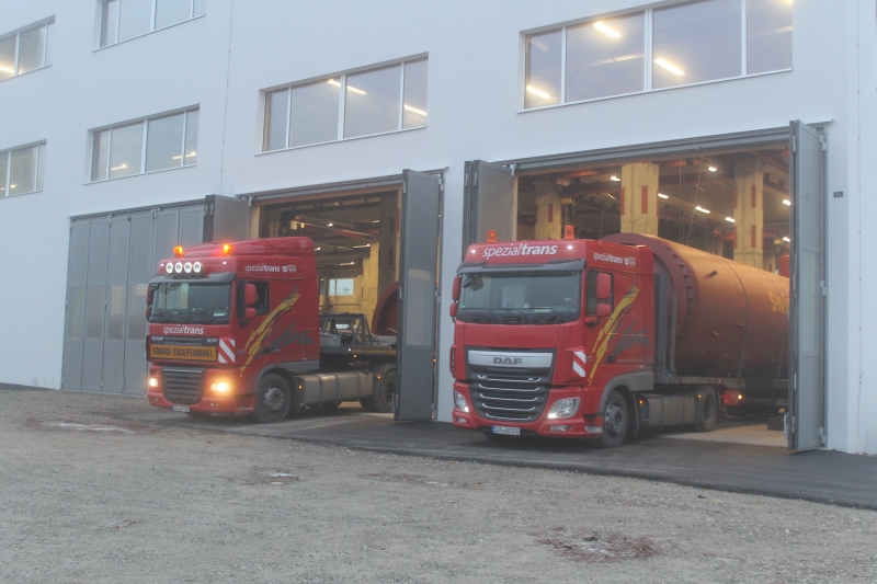 Spezialtransport für 82'000 Liter Puffer